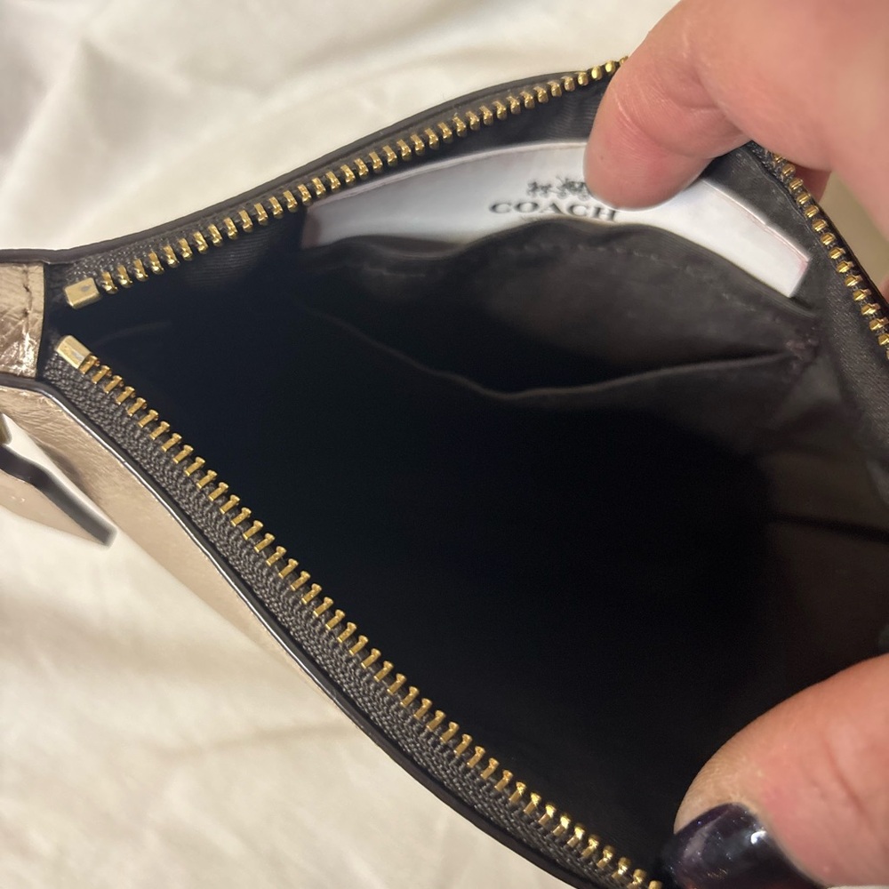Coach Shimmering Gold Metallic Leather Large Wristlet- EUC - Picture 5 of 7